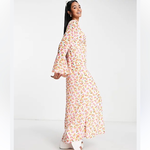 VILA Dresses & Skirts - Vila maxi dress with fluted sleeves in floral print pink white 38  US6